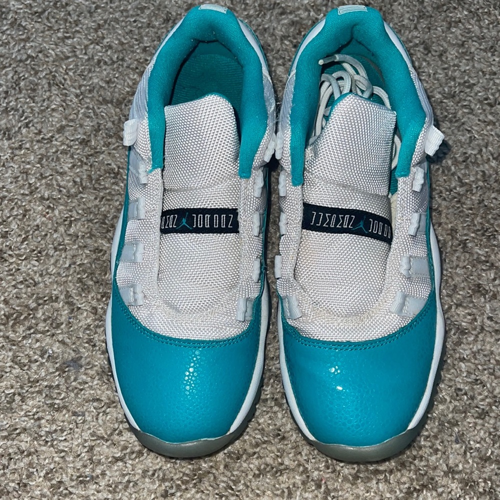 Air Jordan 11 Retro Low GS 'Aqua Safari'
